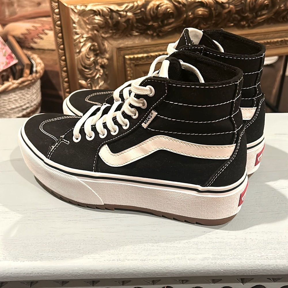 VAN’S Sk8-Hi Tapered Stackform Size 8